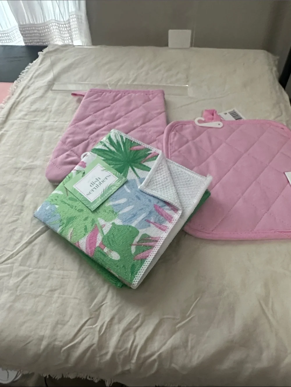 Floral 'It's a Good Day' Kitchen Set - Pink & Green NWT